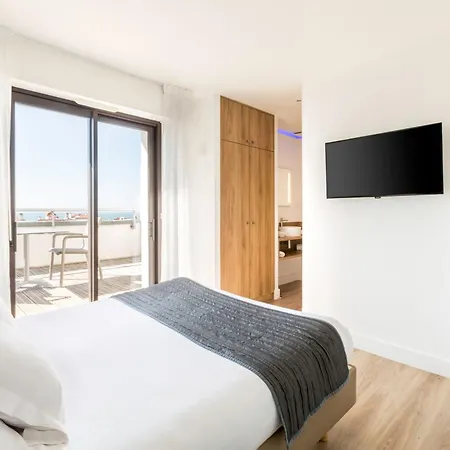 Hotel Kemaris 3*