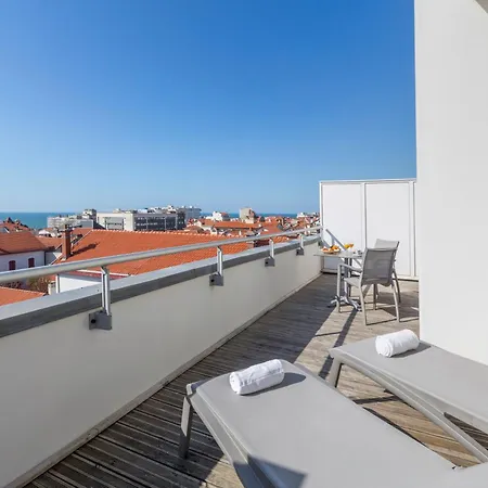 Kemaris Hotel