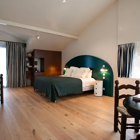 Kemaris Hotel 3*
