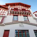 Hotel Kemaris