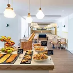 Hotel Kemaris 3*