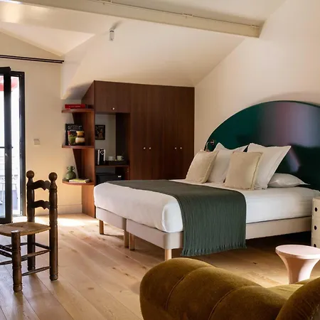 Otel Kemaris