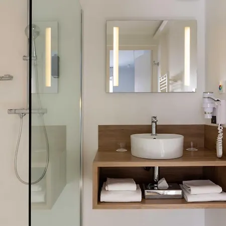 Kemaris Otel 3*