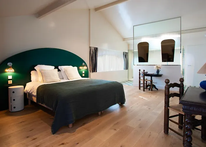 ホテル Kemaris 3*